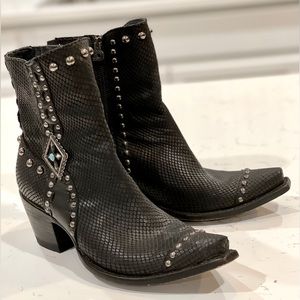 DOUBLE D X OLD GRINGO Four Winds Shedron